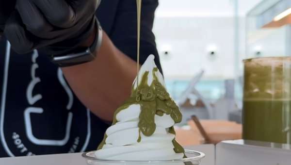 رايحين الخيران مول؟ انصحكم في ايت سوفتي EAT SOFTIE  يكون باللستة